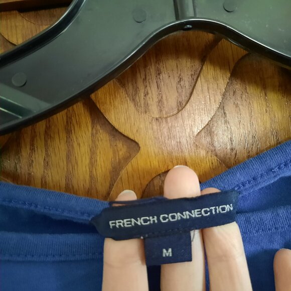 French Connection | Striped Banteau Boatneck Tee w Stretch! - Navy/Blue, Size XS - Picture 11 of 14